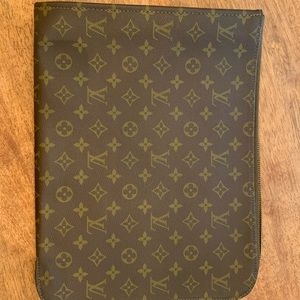Vintage Louis Vuitton Dossier